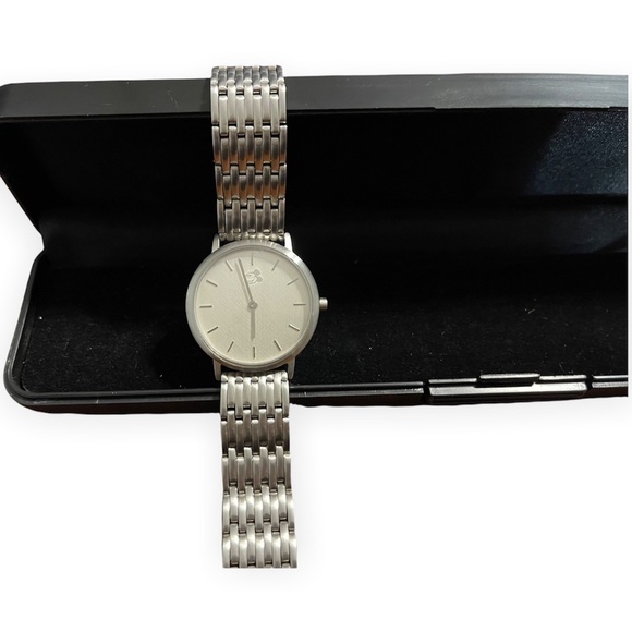 ValDawn Accessories - NWT Disney ValDawn Mickey watch from Disney Catalog